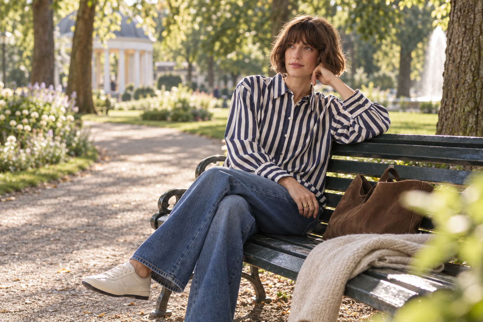 Bad Nauheim Streetstyle - Satinbluse gestreift