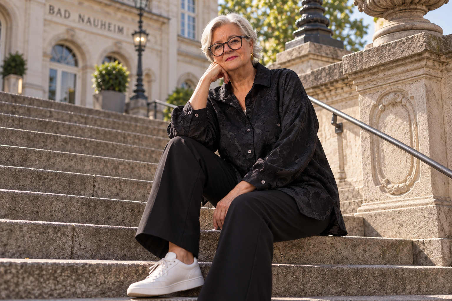 Bad Nauheim Streetstyle - Edle Ausbrenner-Bluse