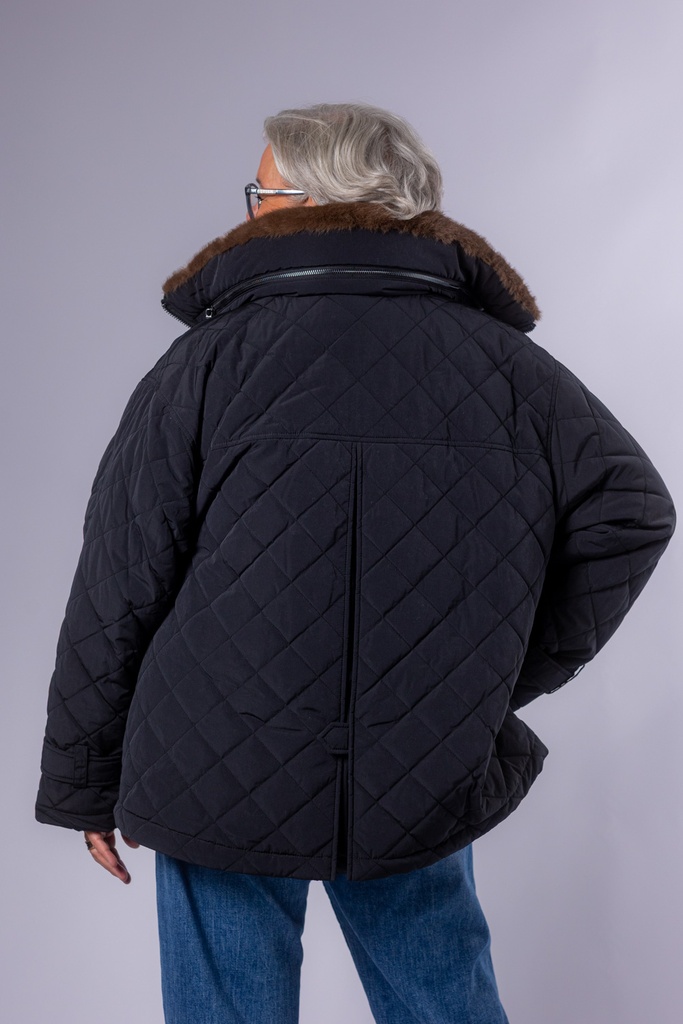 52813_BL_Back