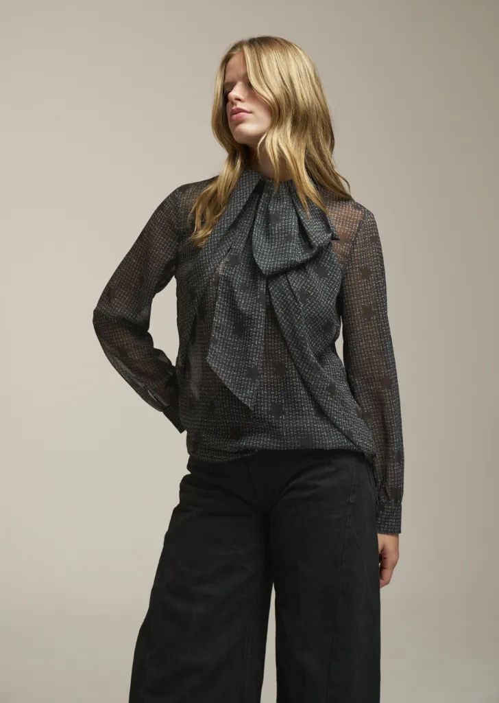 0039_AW26-222631Dorothea0001-0508-Looked-Cropped-1440px-sRGB-Q90.webp
