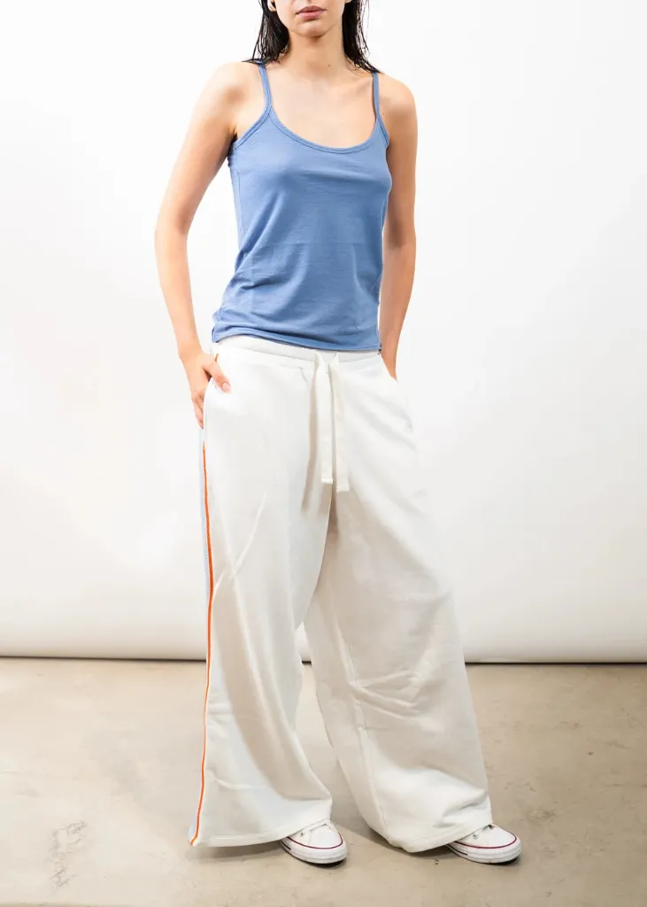 1345_1210_Marley_front_960x_crop_center.webp