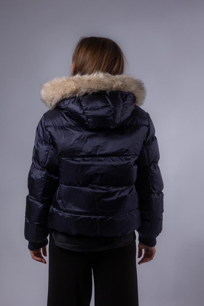 261907_BL_Back