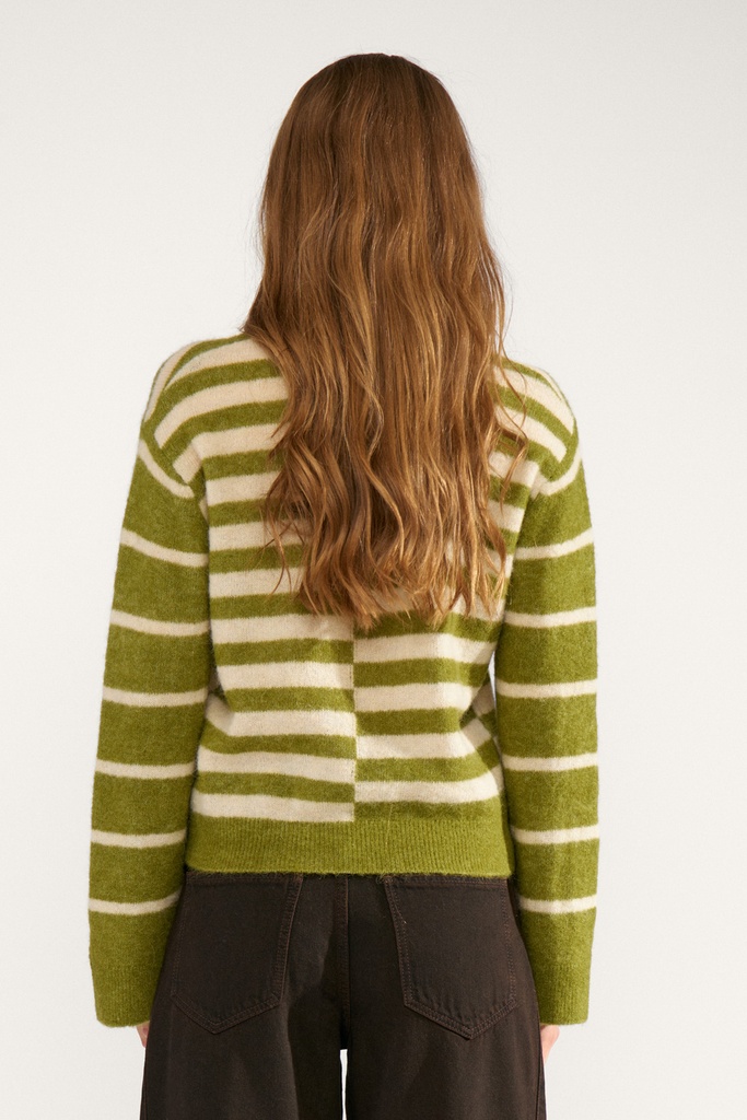 707210_GR_Back