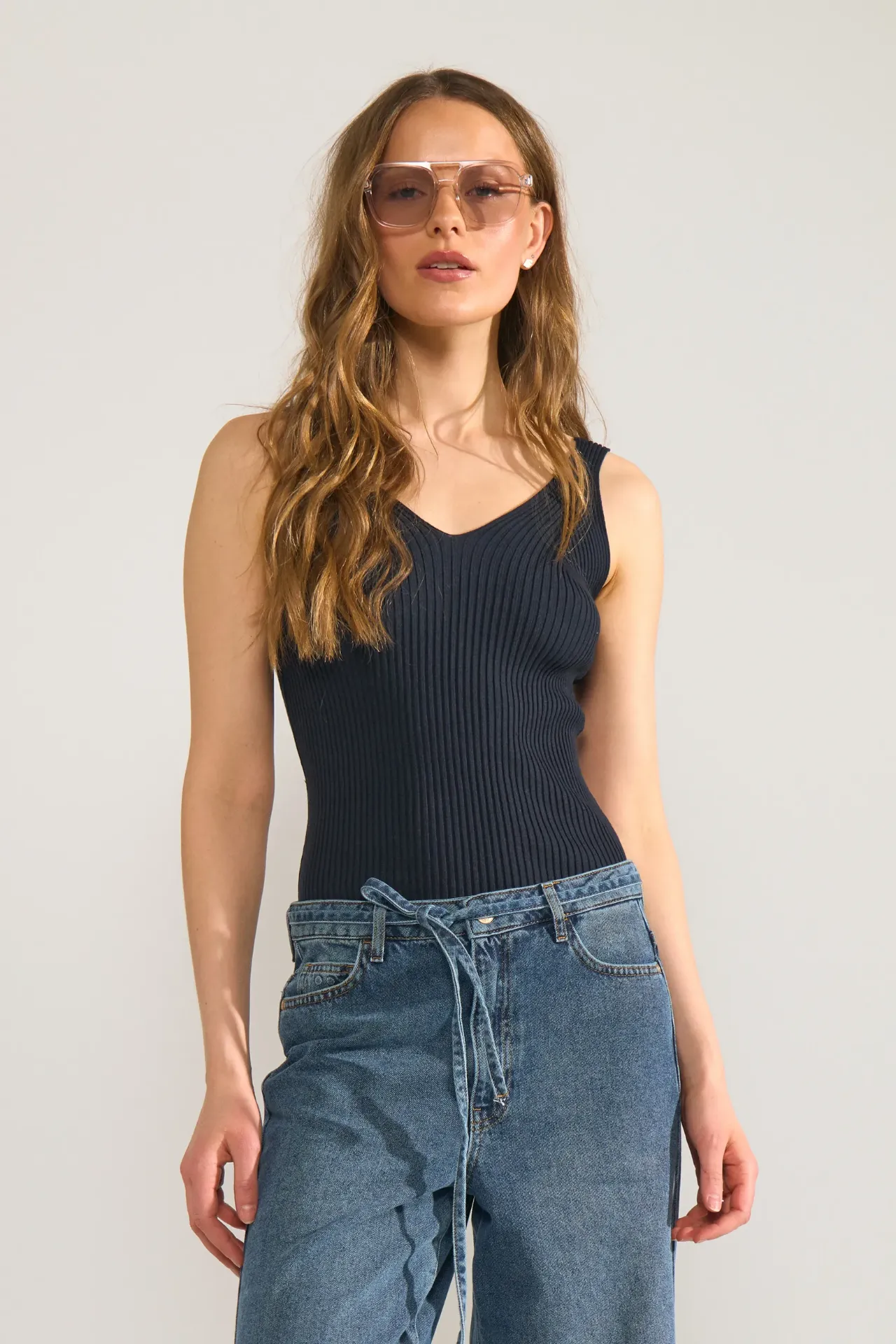 [P3502_706625_BL-XS] NUCERYS Rippstrick-Top mit V-Ausschnitt (XS)