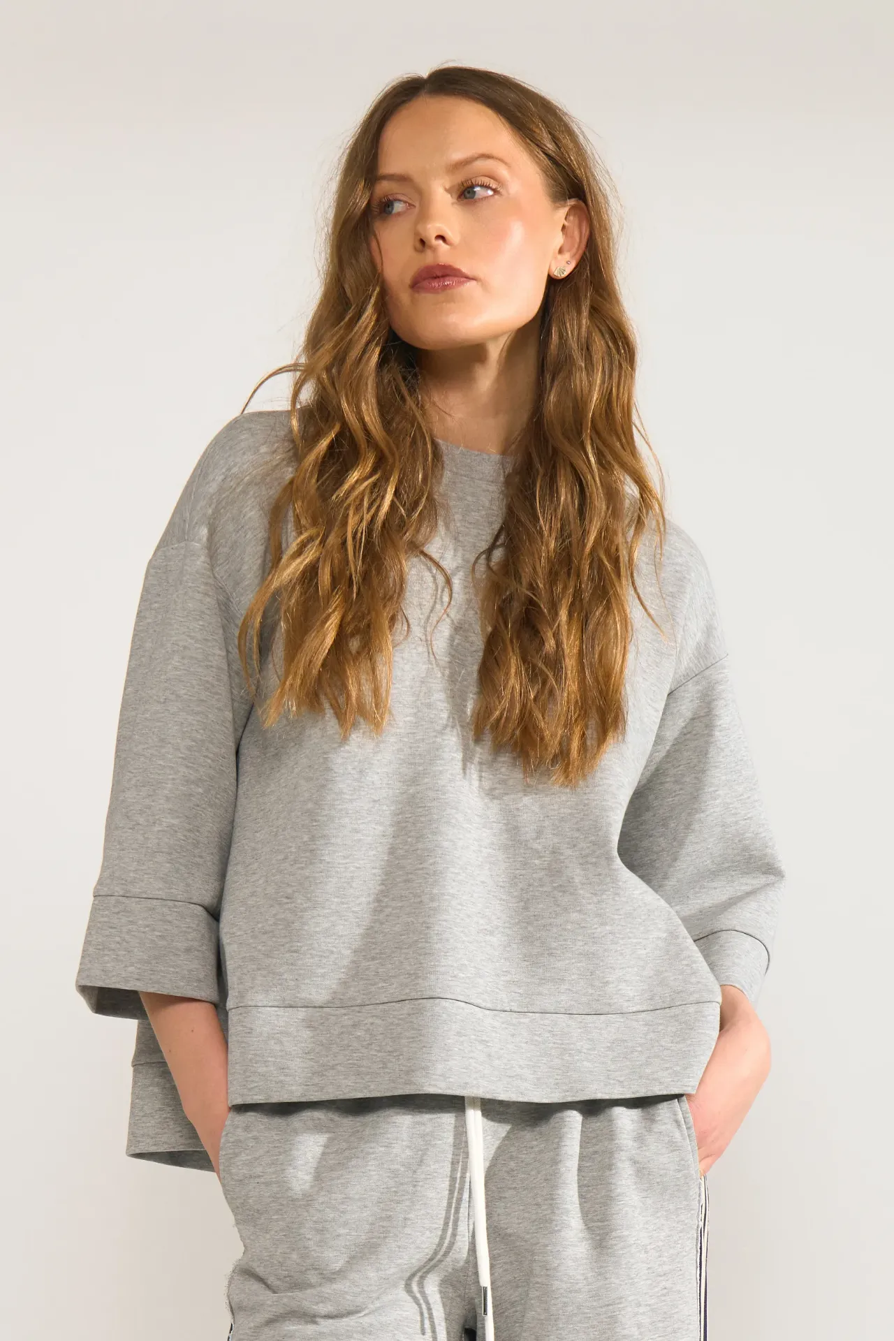 [P3502_707095_GU-XS] NUNATHALIE Lockeres Sweatshirt mit 3/4 Arm u. überschnittenen Schultern (XS)