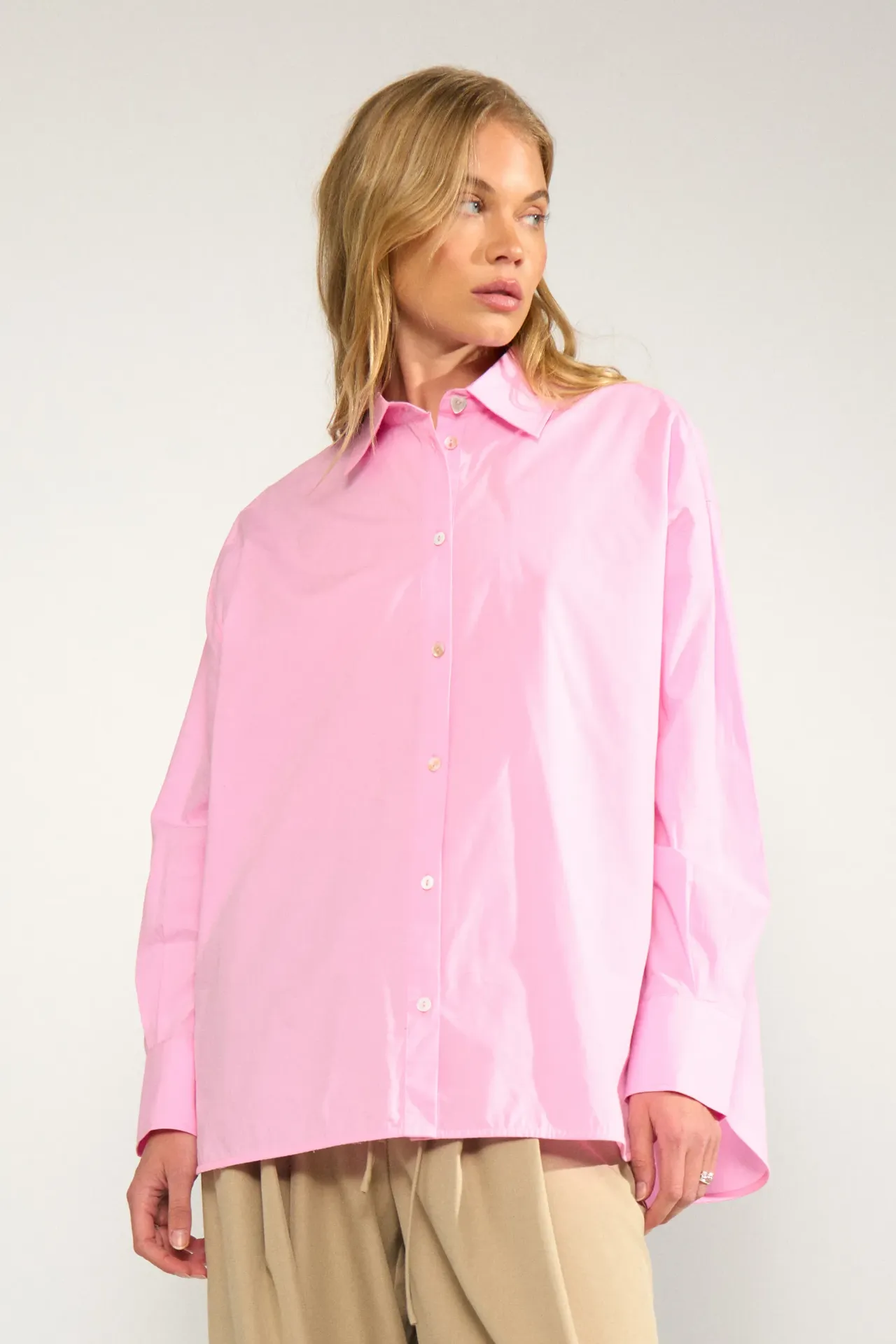 [P3558_NUISSY_WS-XSS] Lange Hemdbluse mit einzelner Rückenfalte (Weiss, XS/S)